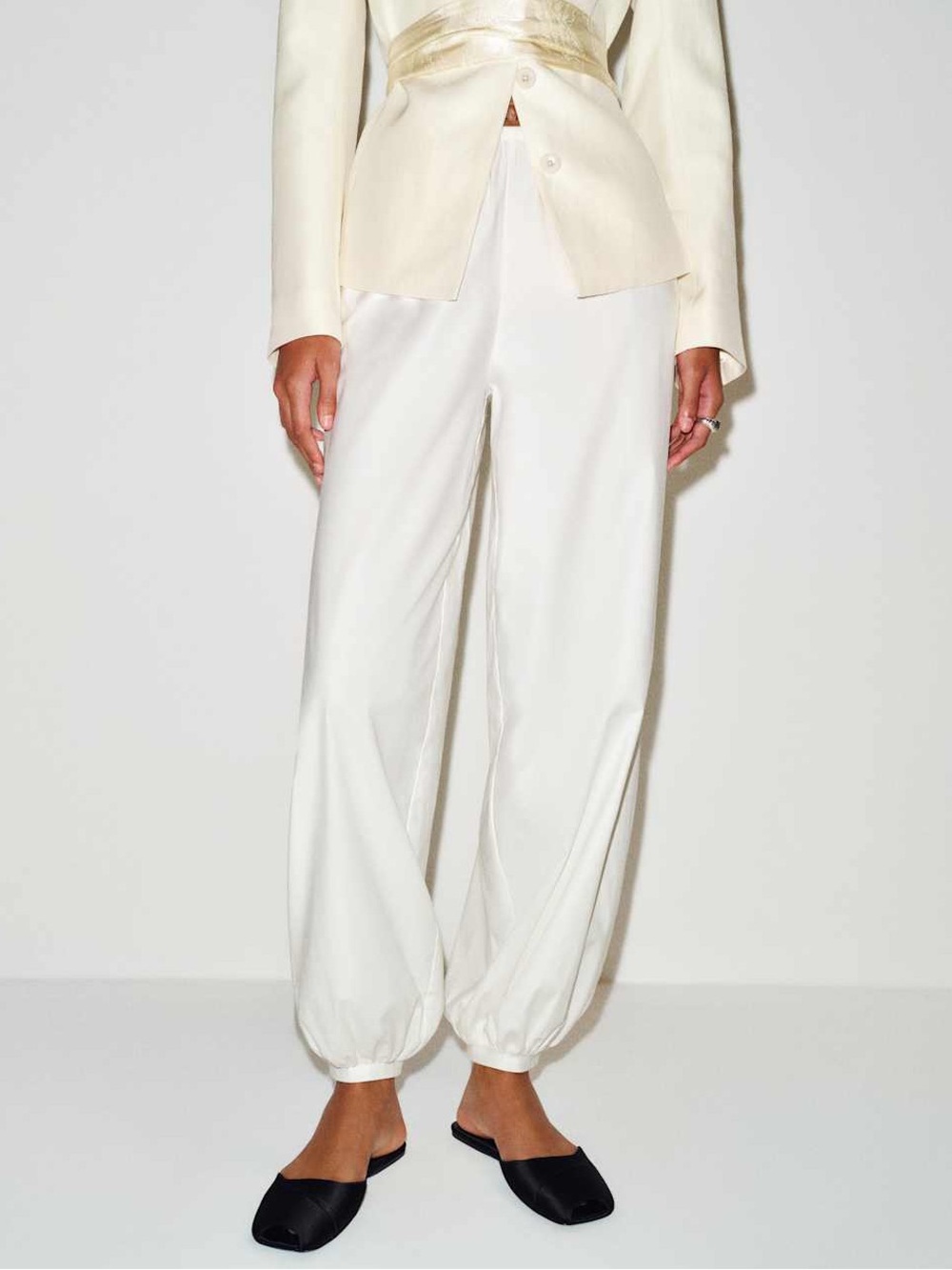 NWT Reformation Aven Pant in White